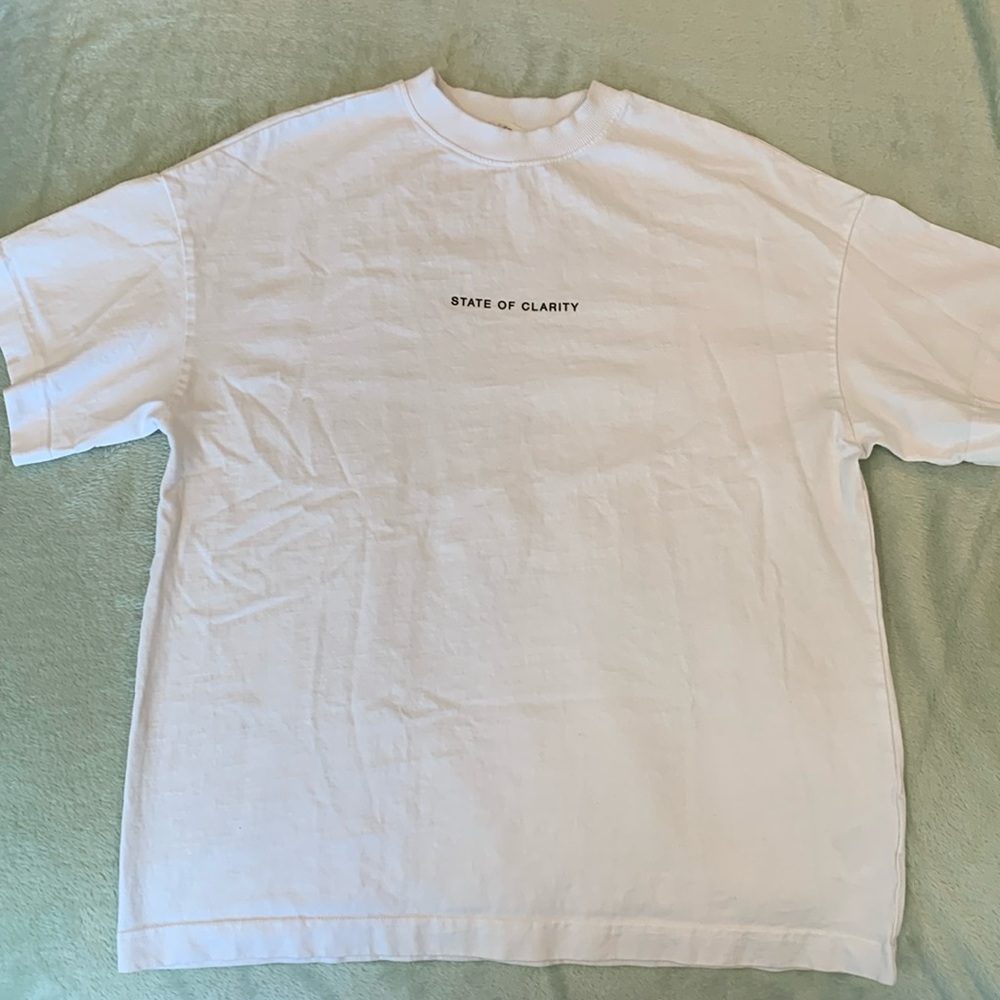 LIKE NEW- H&M oversized t-shirt